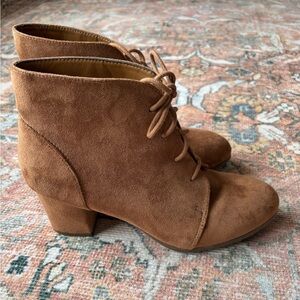 🌿🦋 Madden Girl Brown Suede Ankle Boots